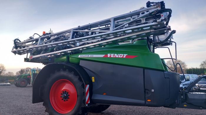 New Fendt Trailed Rogator 355T