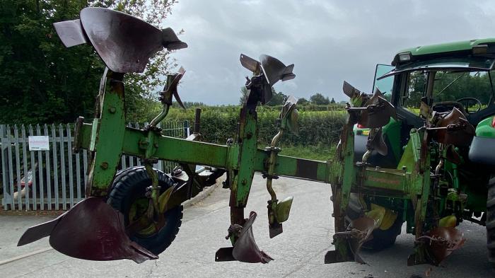 Used Dowdeswell Furrow Plough