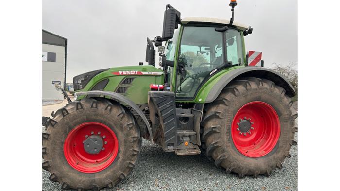 Ex Demo Fendt 724 Vario Gen6 tractor