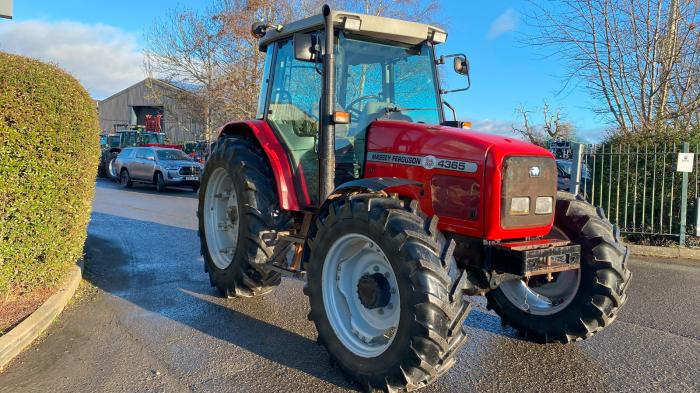 Used Massey Ferguson 4365 ST tractor