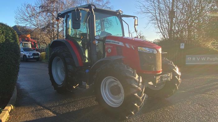 Used Massey Ferguson 5711 Tractor