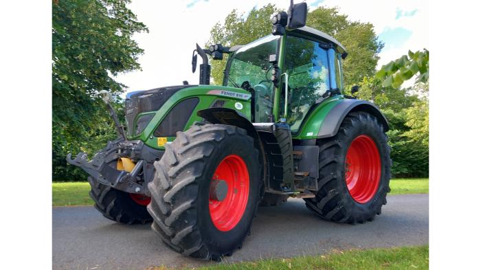 Used Fendt 516 Tractor