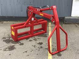 New Universal bale handler