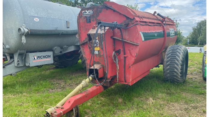 Used Hispec 1000 muck spreader