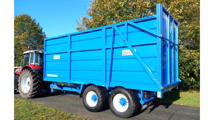 Used Smyth FM18 silage trailer