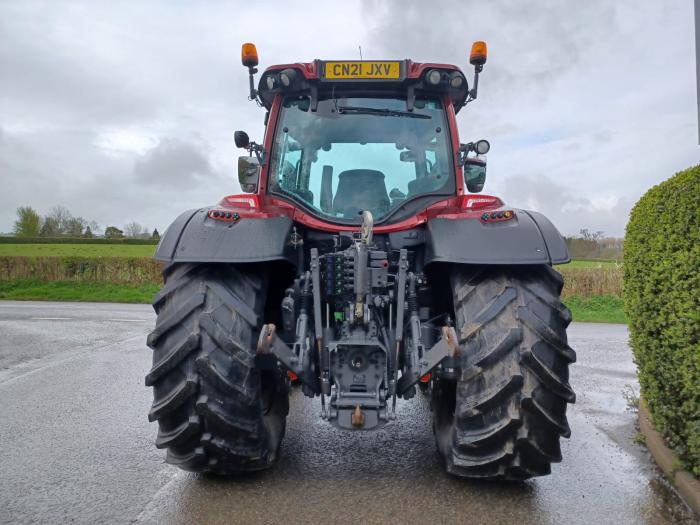 valtra T174N Tractor