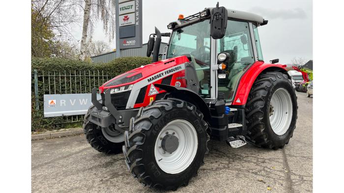 Used Massey Ferguson 5S.125 Tractor